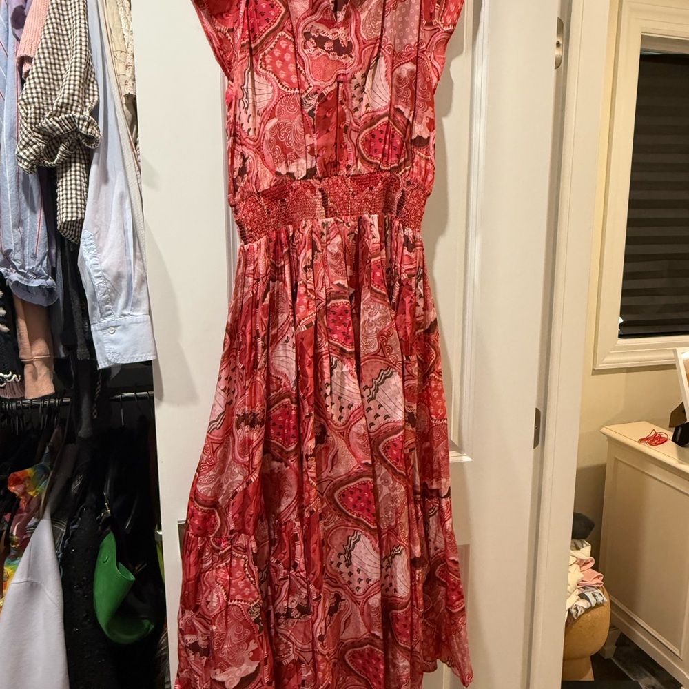 Chufy - Silk Elegant Red Tiered Patterned Dress